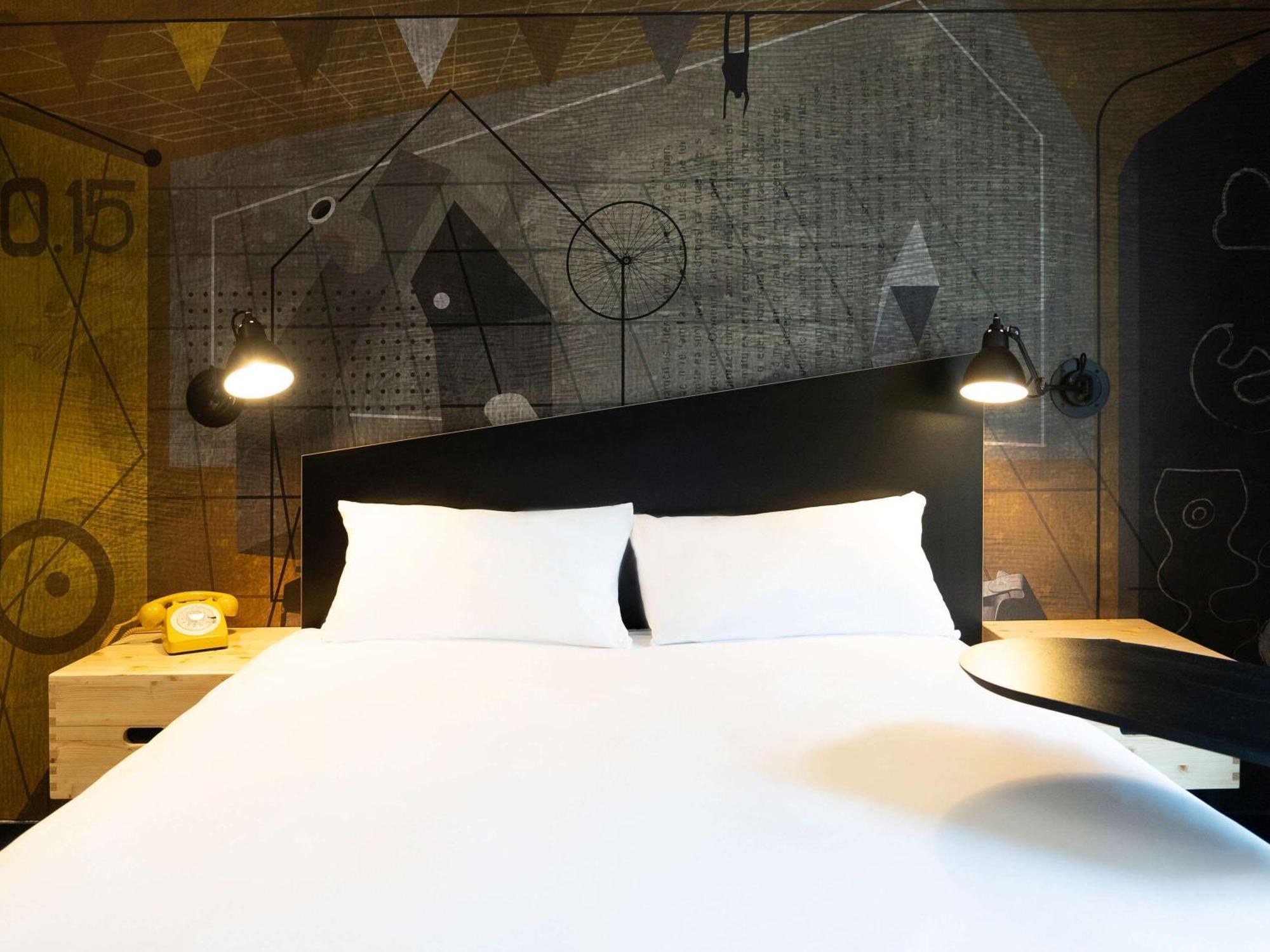 Hotel Ibis Styles Dreux Centre Gare Exterior foto